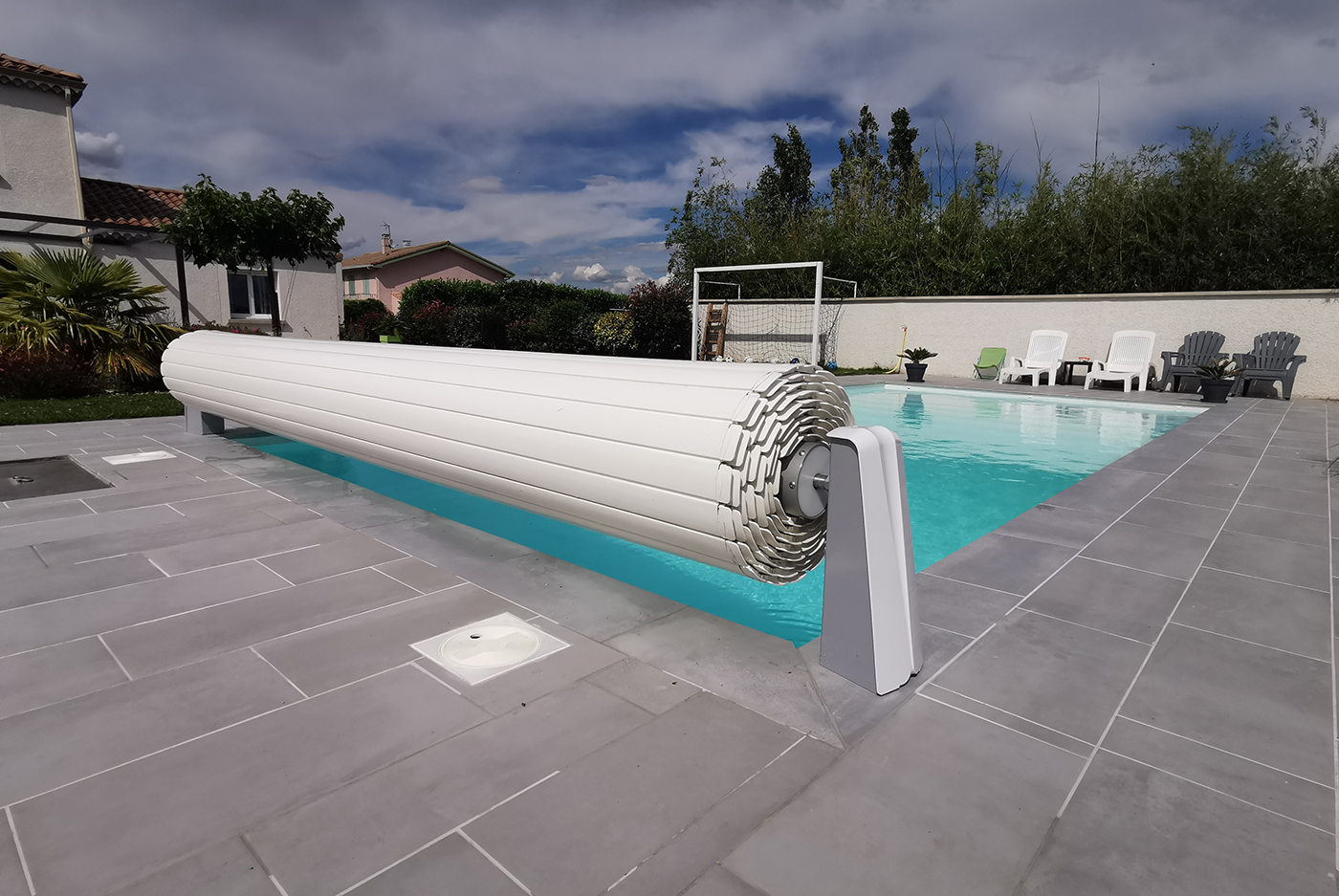 Volet roulant piscine